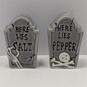 Spooky Halloween Tombstone Salt Pepper Shakers Set Ceramic Gray Skeleton